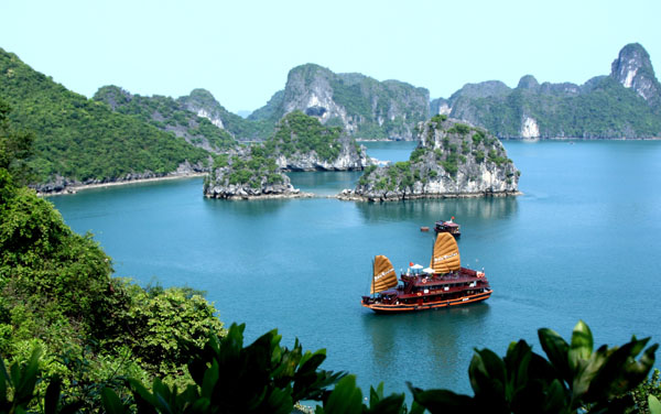 Xuống biển xây nhà trên núi: Bước đi táo bạo của “gã khổng lồ” dám nghĩ khác