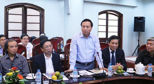 Gặp mặt nhân kỷ niệm 100 năm Cách mạng Tháng Mười Nga