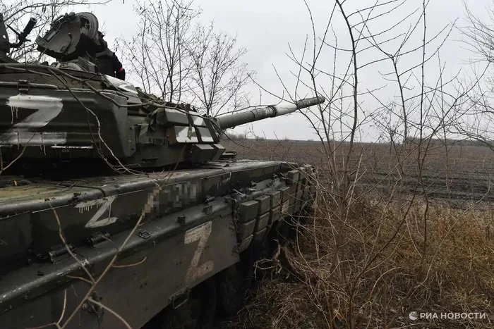 Kiev lập tuyến phòng thủ dài 1.000km, Anh đào tạo kỹ sư cho Ukraine