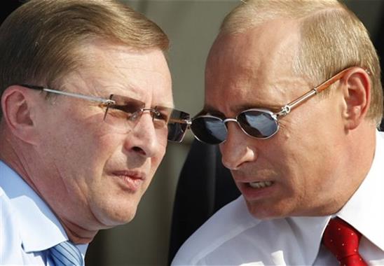 Putin và “cánh tay phải” quyền lực tại Kremlin