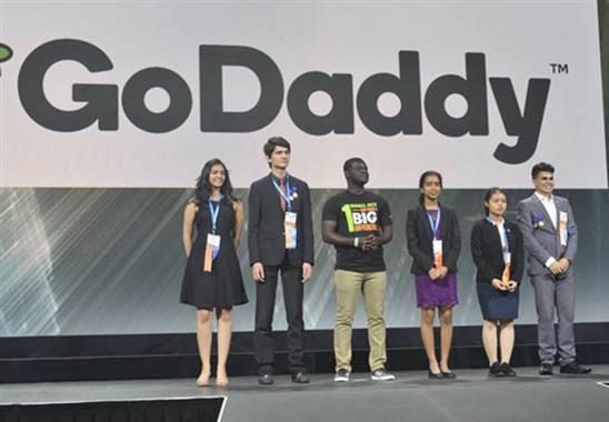 Nữ sinh Việt giành giải thưởng 7.000 USD tại Mỹ muốn làm kỹ sư Google