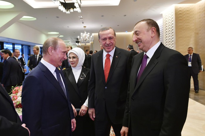 Nước đi khó lường của Nga trong cuộc xung đột Armenia - Azerbaijan