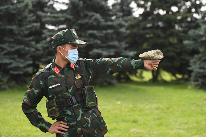 Army Games: Xạ thủ bắn tỉa Việt Nam rèn thể lực, yếu lĩnh bắn như thế nào?