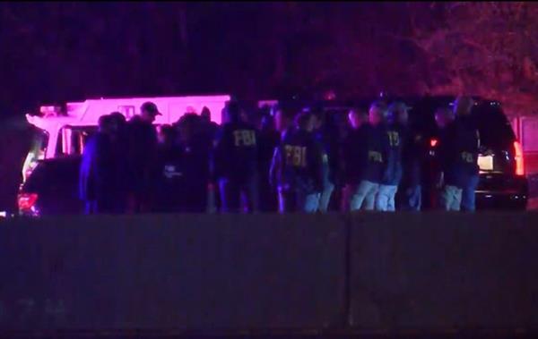 Hung thủ đánh bom hàng loạt ở Mỹ tự sát khi bị bao vây