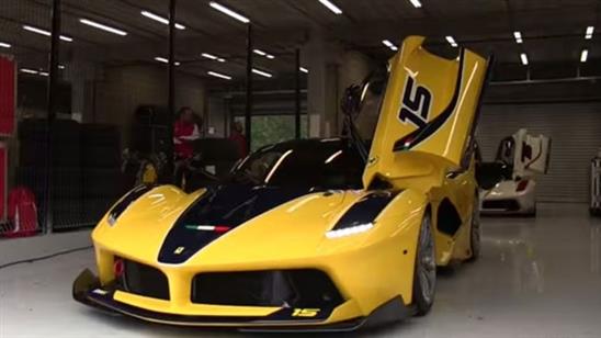 Ferrari FXX K của vợ phó chủ tịch Google khoe tiếng pô “sởn gai ốc”