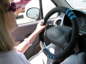 Nga: Lái xe ôtô khi say rượu có thể bị phạt 2 năm tù