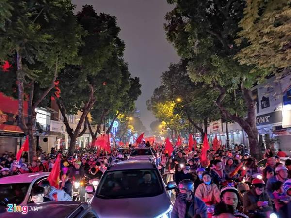 Hà Nội phân luồng giao thông phục vụ 2 trận cầu của tuyển Việt Nam