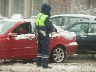 Nga: Mức phạt mới cho vi phạm đi trên đường ngược chiều