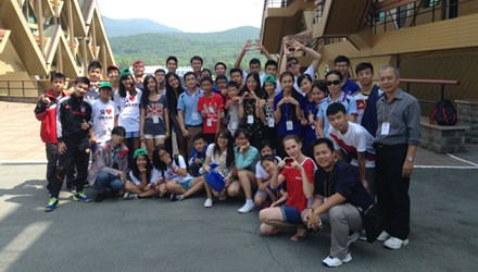 Trại hè hữu nghị trên đất Nga