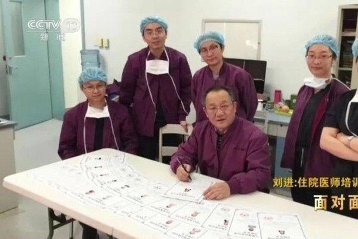 Trung Quốc: Vị bác sĩ 'từ chối' khoản tiền hơn 15 triệu USD và câu chuyện phía sau