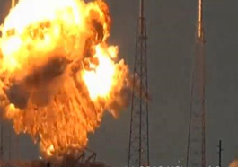 Ông chủ Facebook: Tôi quá thất vọng vì tên lửa Falcon 9