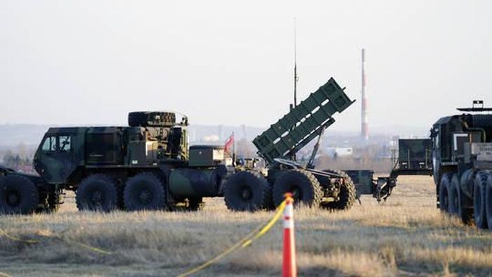 Tướng Ba Lan: Thành viên NATO nên bảo vệ một phần không phận Ukraine