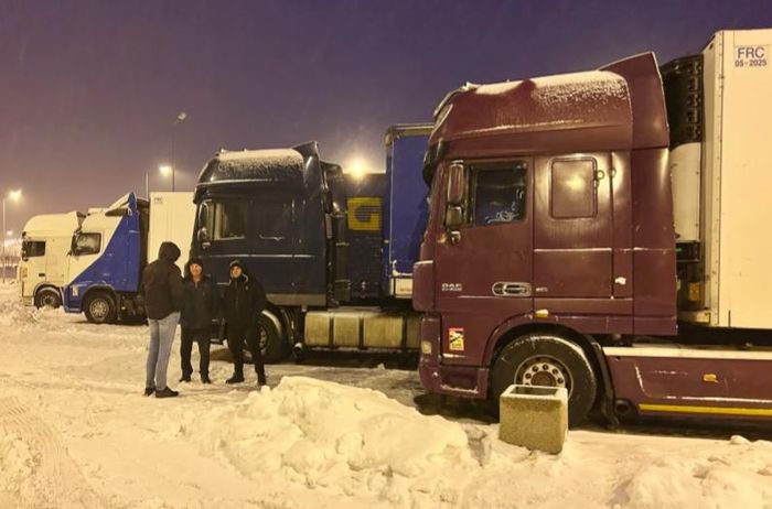 Tác động từ vụ phong tỏa biên giới với Ba Lan lên chiến trường Ukraine