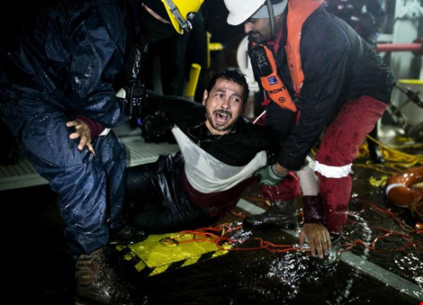 Kinh hoàng: Người nhập cư bị lấy nội tạng trả tiền vượt biên