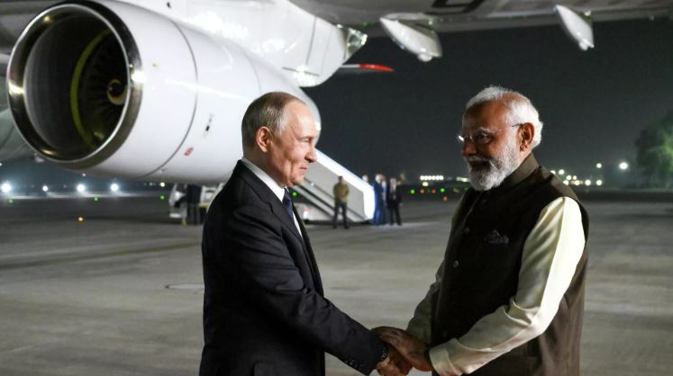 Tổng thống Putin và Thủ tướng Modi trao đổi về việc cung cấp S-400 cho Ấn Độ tại Bishkek