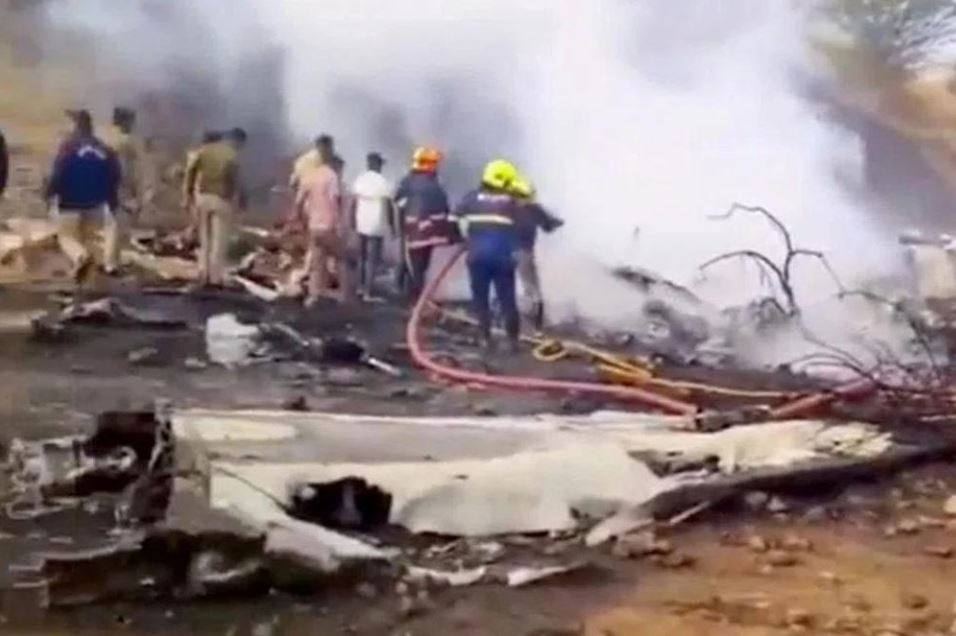 Ấn Độ : Rơi Máy bay chở Phó Thủ hiến bang, tất cả người trên máy bay đều thiệt mạng