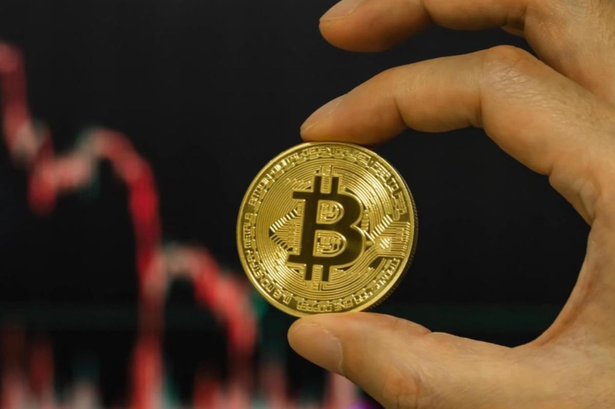 Bitcoin giữ mốc 80.000 USD, dòng tiền ETF đảo chiều
