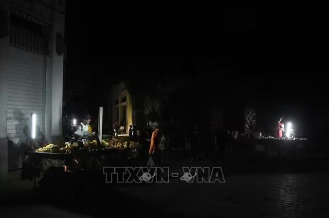 Cuba nỗ lực cung cấp điện cho người dân