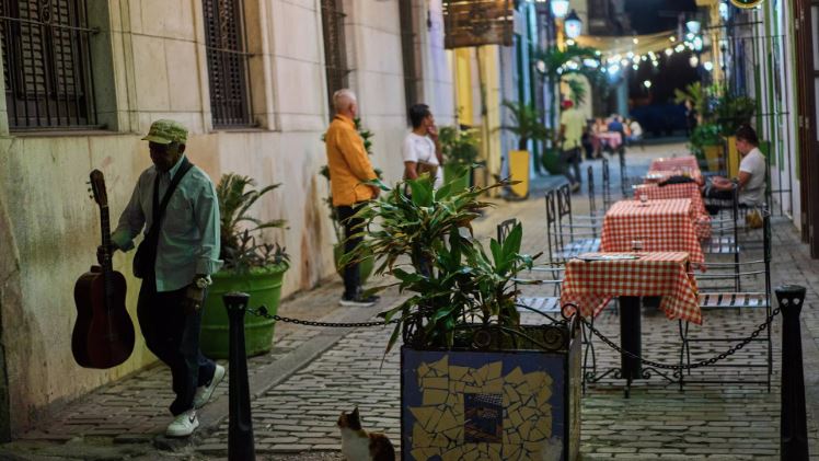 BNG Nga: Mỹ dùng các biện pháp trừng phạt đẩy Cuba đến bờ vực sinh tồn