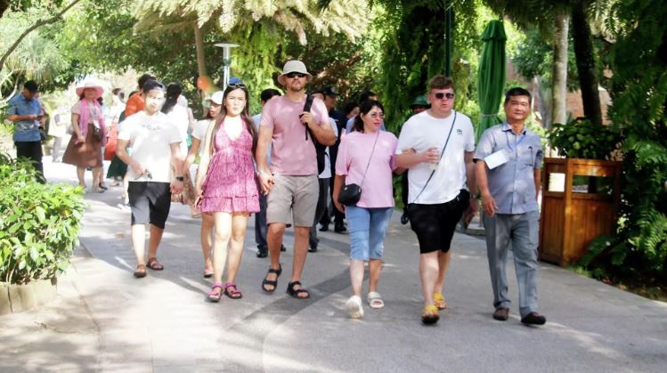 Du lịch trực tuyến Việt Nam tăng 16% năm 2025, trở thành động lực mới của kinh tế số