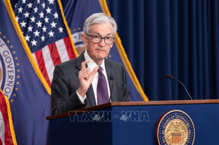 Các ngân hàng trung ương toàn cầu thể hiện đoàn kết với Chủ tịch Fed Powell