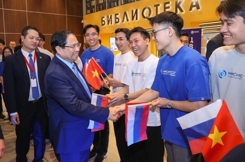 Thủ tướng Phạm Minh Chính thăm Trường đại học Khoa học và Công nghệ Quốc gia Moskva (MISIS)