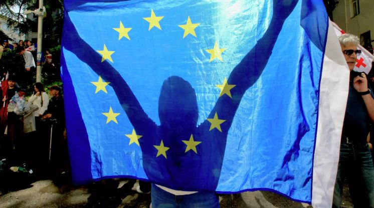 “Để chống Nga, Ukraina vẫn chưa đủ”. Châu Âu tuyên bố chiến tranh lạnh với nước láng giềng của Nga