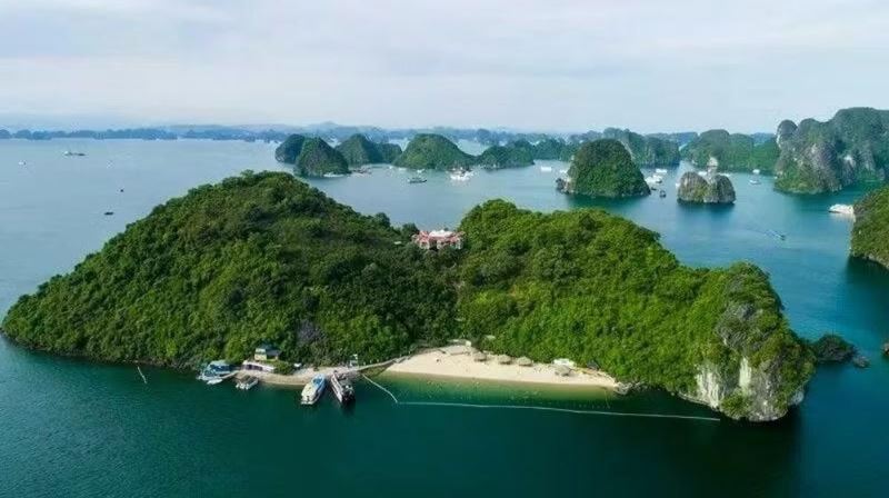 Sắp đón khách đến bãi biển đẹp nhất thế giới tại Việt Nam