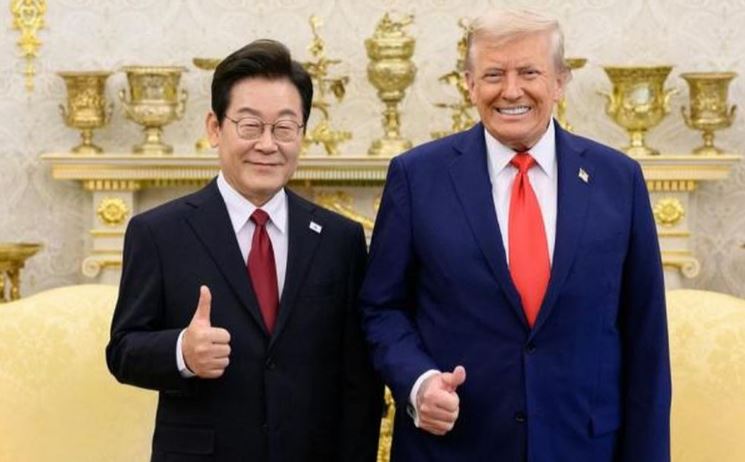 Hàn Quốc đề xuất Tổng thống Trump làm sứ giả kết nối với Triều Tiên