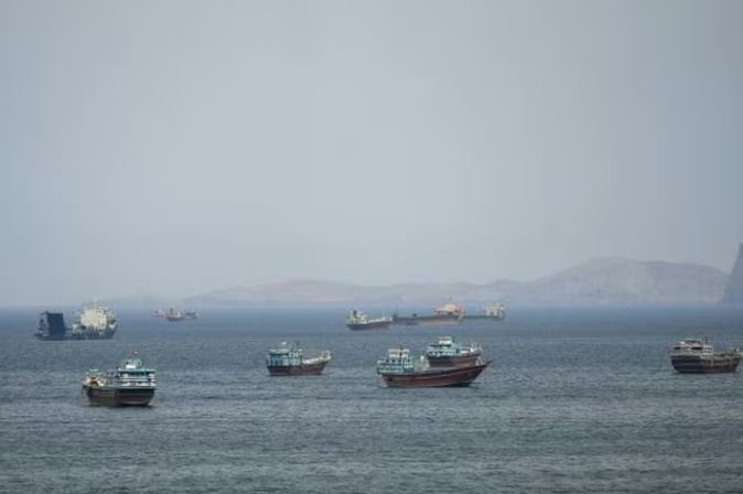 Iran siết kiểm soát eo biển Hormuz, bắt giữ tàu giữa bế tắc đàm phán với Mỹ