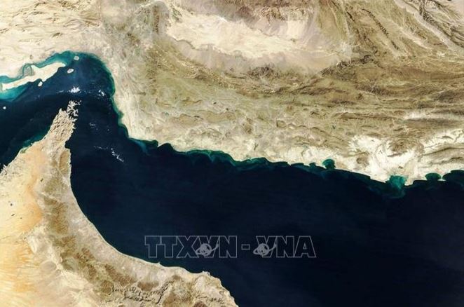 Iran thông qua việc thu phí qua Eo biển Hormuz