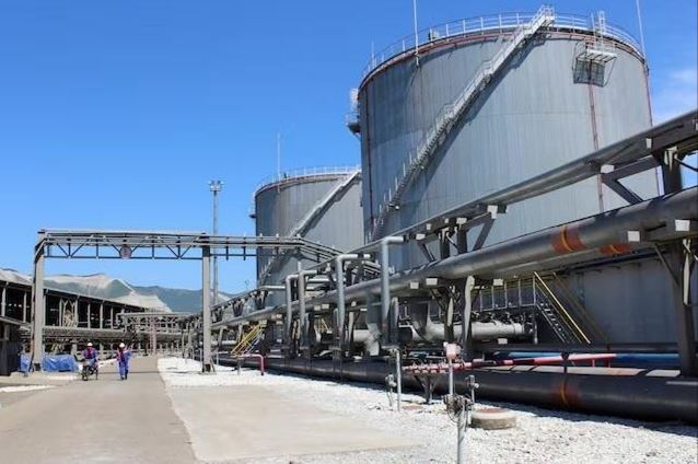 Hungary và Slovakia phản đối EU việc ngừng nhập khẩu năng lượng từ Nga