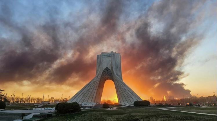 Phương Tây hoảng loạn trước quy mô đòn tấn công mới của Iran