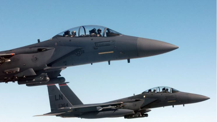 Truyền thông: Một phi công F-15E của Mỹ bị bắn hạ hai lần trong cùng cuộc xung đột với Iran