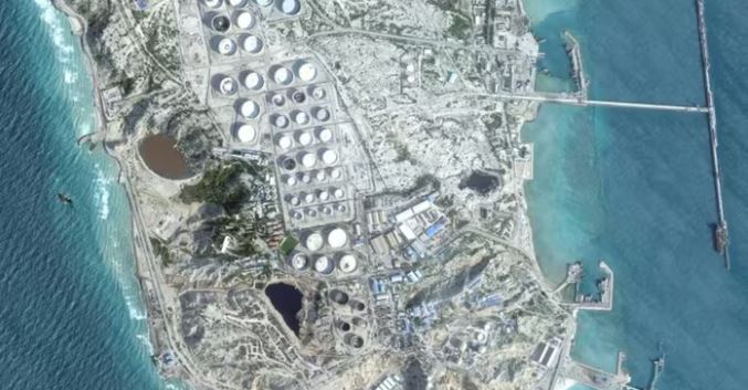 Iran vẫn xuất khẩu hàng triệu thùng dầu mỗi ngày