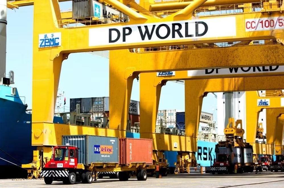 Nhà điều hành cảng hàng đầu thế giới rời Ukraine để kinh doanh với Nga