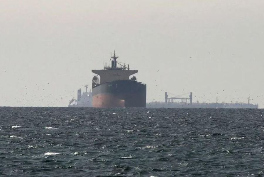 Giá dầu tăng hai ngày liên tiếp, trở lại mốc 100 đô la/thùng