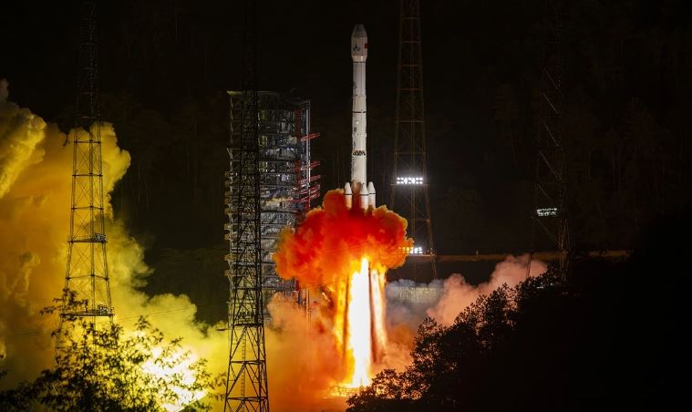 Trung Quốc có thể trở thành quốc gia đầu tiên phát hiện băng nước trên Mặt Trăng