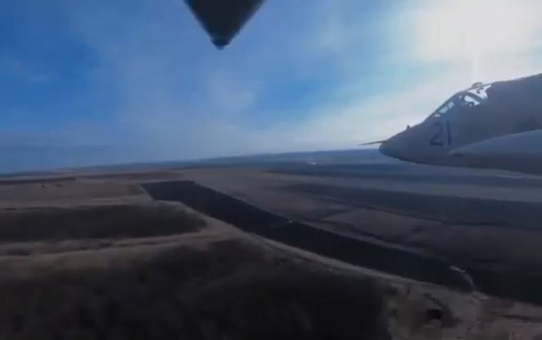 Giây phút cường kích Su-25 Ukraine trúng đòn tên lửa 'sát thủ' Nga