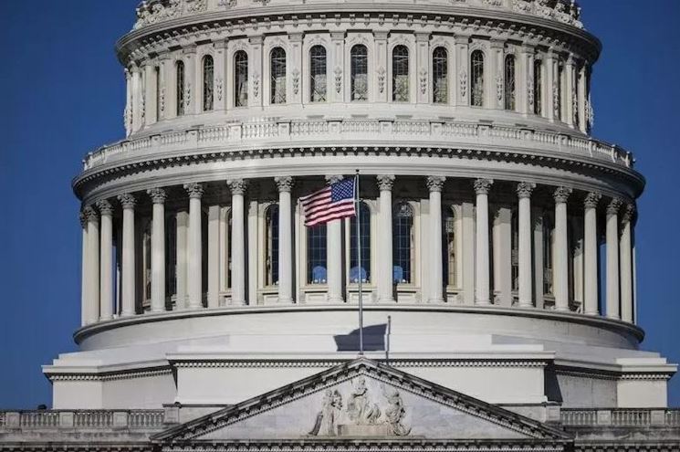 Hạ viện Mỹ 'gật đầu' một dự luật tài trợ tạm thời, tránh nguy cơ đóng cửa chính phủ