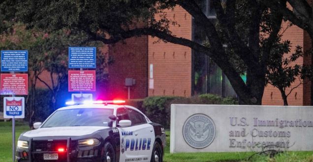 Mỹ: Tấn công vào trụ sở cơ quan di trú ở Dallas, 3 người thương vong