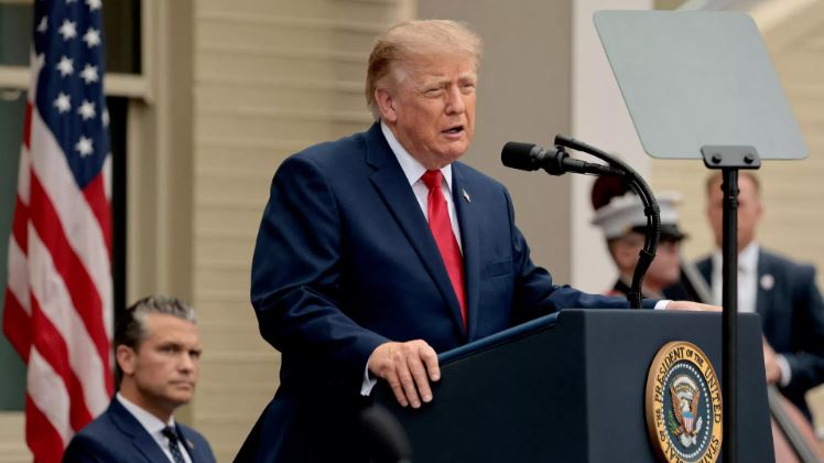 Ông Trump tuyên bố bác bỏ đề xuất của Iran về việc mở lại eo biển Hormuz