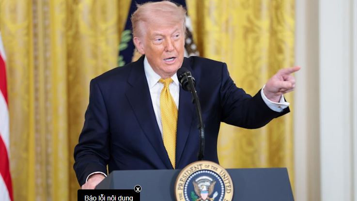 Ông Trump tung tin chấn động: Kiev bí mật bán kho vũ khí Mỹ viện trợ cho Ukraine ra chợ đen