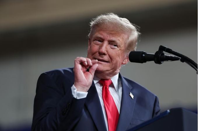 Ông Trump bất ngờ treo thưởng 1 triệu USD cho loại tin báo đặc biệt