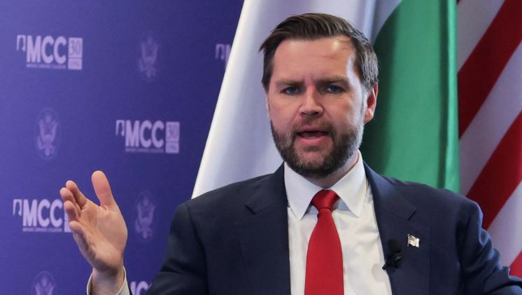 Phó Tổng thống Mỹ Vance nêu lập trường chấm dứt tài trợ cho Kiev