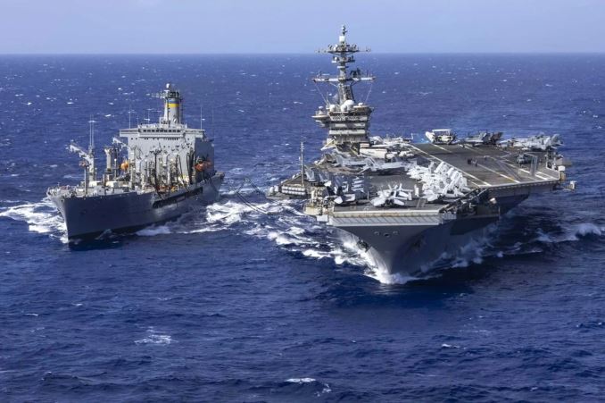 Iran dọa đánh chìm tàu Mỹ ở eo biển Hormuz