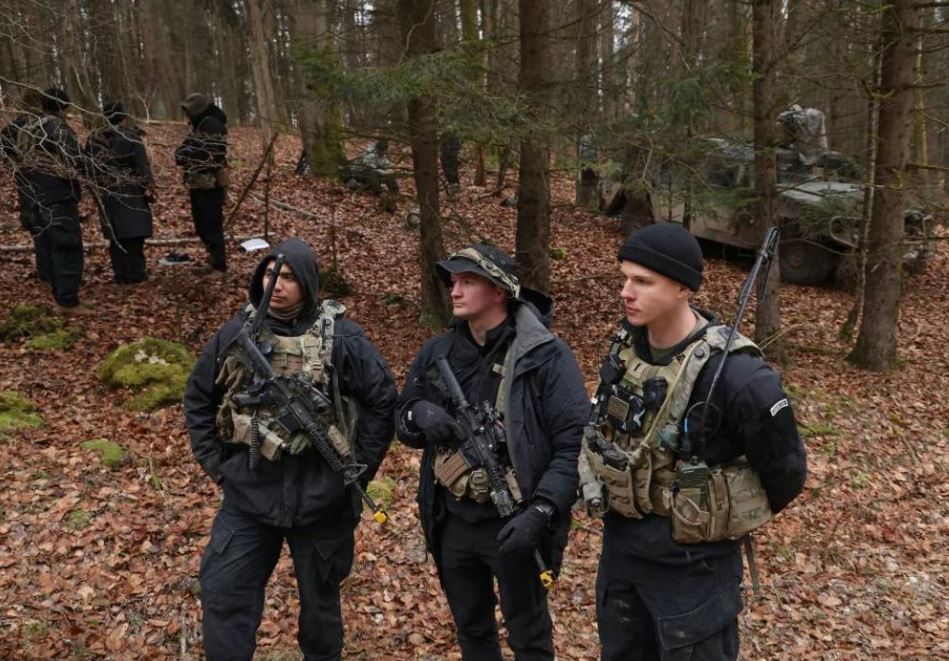 Tổng thống Trump dọa rút quân khỏi Đức sau phát biểu của Thủ tướng Merz