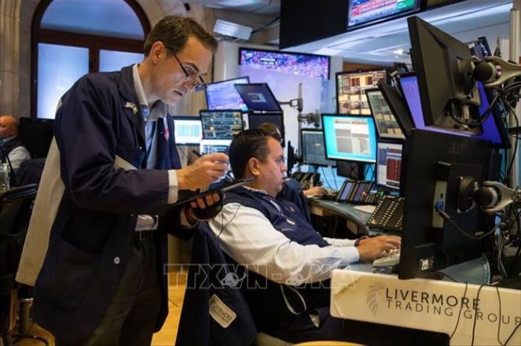 Áp lực kép đè nặng lên chứng khoán Mỹ khi bước vào mùa lễ hội cuối năm