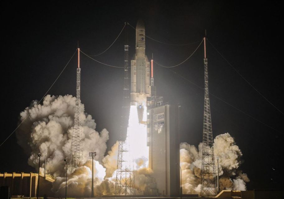 Đằng sau việc châu Âu mạnh tay chi tiền cho lĩnh vực tác chiến mới của NATO