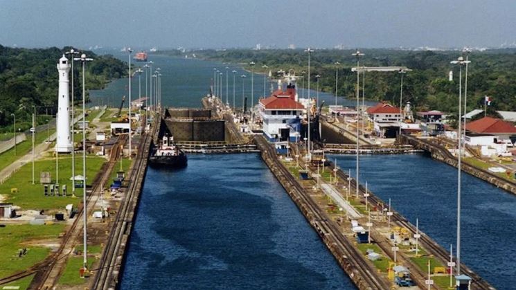 Chỉ 32 tàu/ngày: Ở Việt Nam lo lắng về ‘biến số’ kênh đào Panama